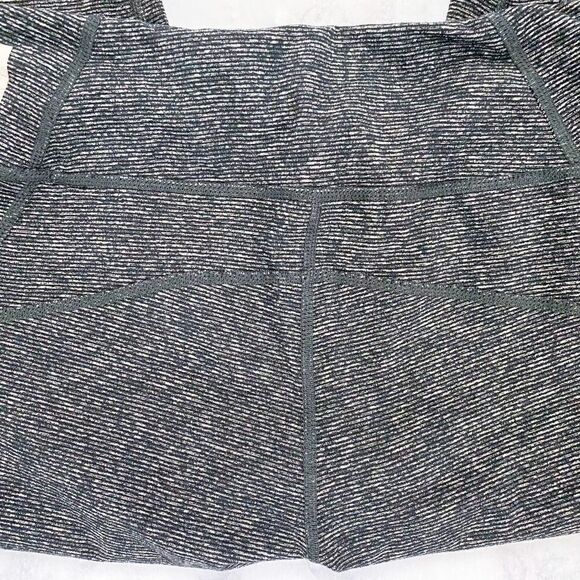 𝅺ZELLA Black & Gray Mid Rise Crop Legging‎ - Picture 3 of 7